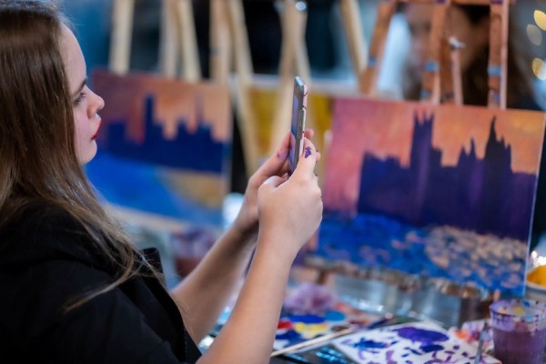 Лекции об искусстве, киновечера и арт погружения от «Лектория Artista» Лекции об искусстве, киновечера и арт погружения от «Лектория Artista»