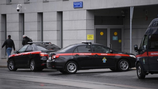СК выяснит обстоятельства драки между людьми в рабочей форме у "Лахта Центра" в Петербурге