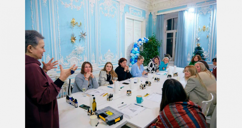 Мастер-классы по созданию парфюма, диффузоров и ароматных свечей в новой студии Artista Perfume