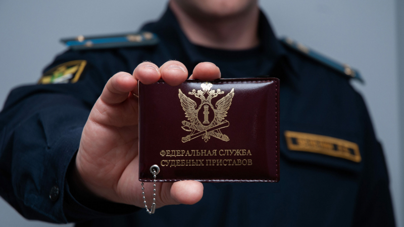 Сколько должников в Петербурге не могут выехать за границу