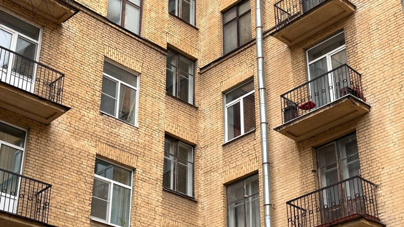 Что известно о падении ребенка с 4-го этажа на Кондратьевском проспекте