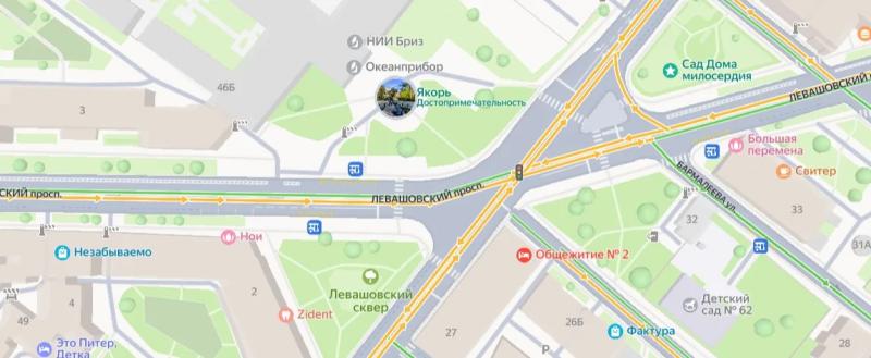 Каршеринг сбил велосипедиста на перекрестке Левашовского и Чкаловского