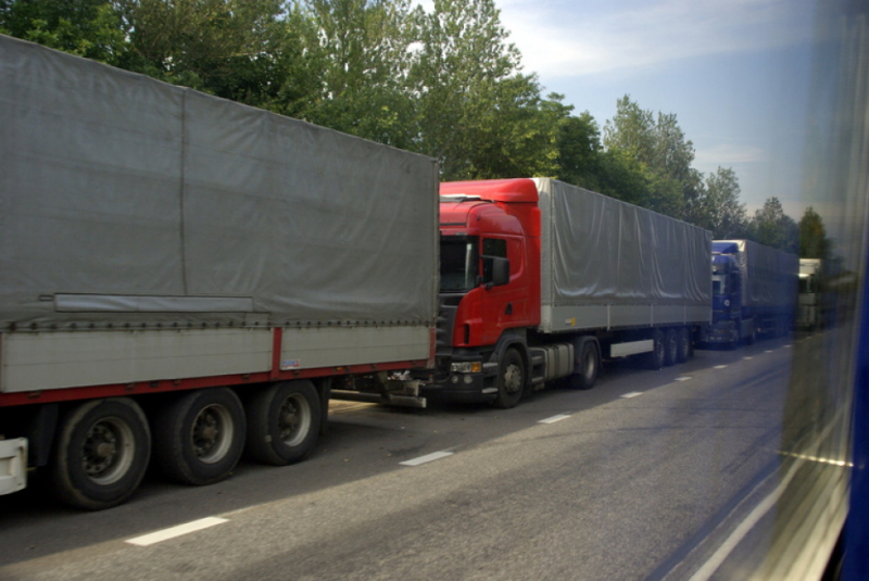 Авария на М-10: последствия ДТП в Тосненском районе Ленинградской области