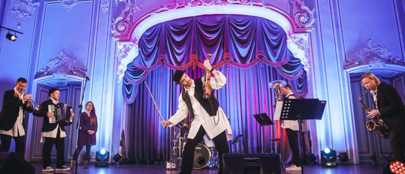 Балканский концерт оркестра ACID HASID с музыкой Кустурицы и Бреговича