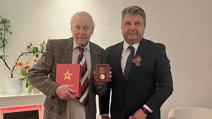 Беглов выразил соболезнования в связи со смертью Александра Мерлина