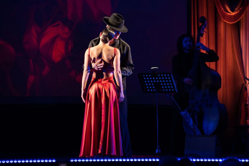 Музыкально-танцевальный перформанс TANGO. AMORE
