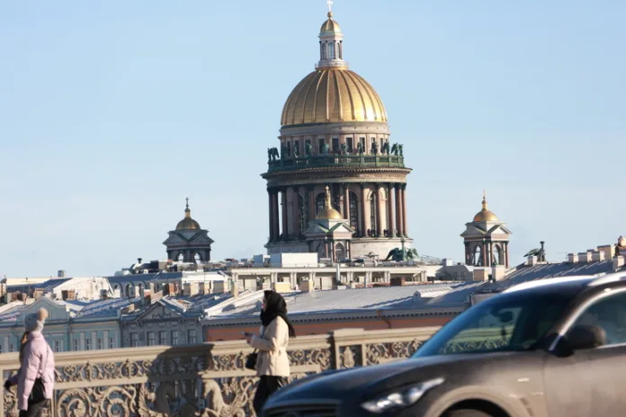 Для восстановления Исаакиевского собора привезли 17 тонн мрамора
