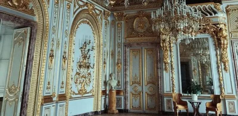Винтажная выставка-продажа «Пыльная жемчужина»